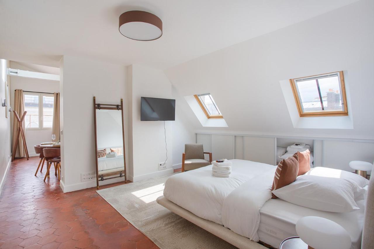 Apartement Montaigne George V By Studio Prestige Париж Екстериор снимка