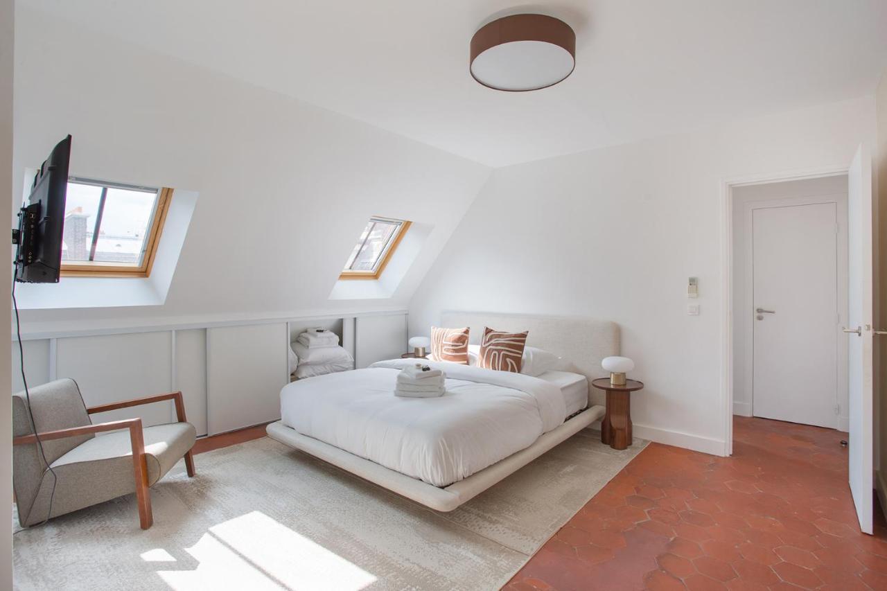 Apartement Montaigne George V By Studio Prestige Париж Екстериор снимка
